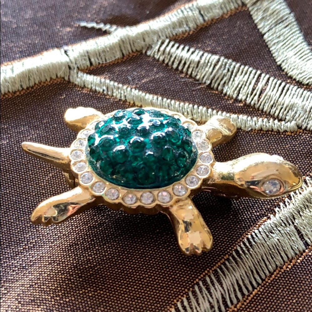 Turtle Brooch Pin 🐢 - Picture 5 of 8